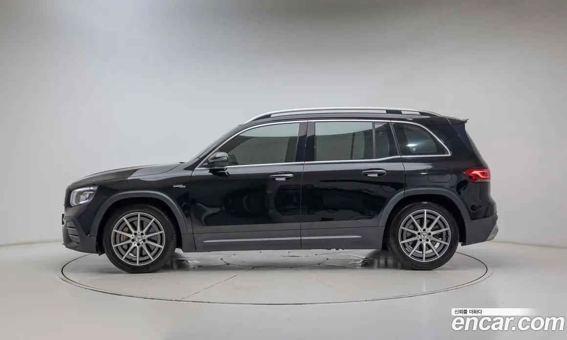Mercedes-Benz GLB-Class 2022 2.0 автомат (гидро), фото 8