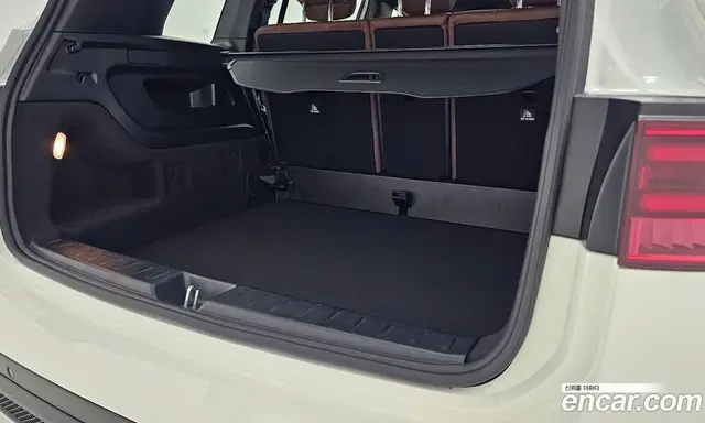 Mercedes-Benz GLB-Class 2025 2.0 автомат (гидро), миниатюра 11