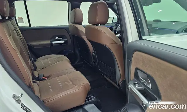 Mercedes-Benz GLB-Class 2025 2.0 автомат (гидро), миниатюра 10