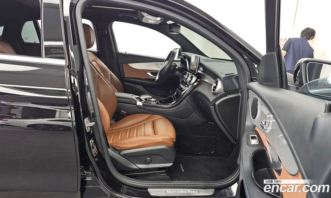 Mercedes-Benz GLC-Class 2017 2.1 автомат (гидро), фото 17 Mercedes-Benz GLC-Class 2017 2.1 автомат (гидро), фото 17