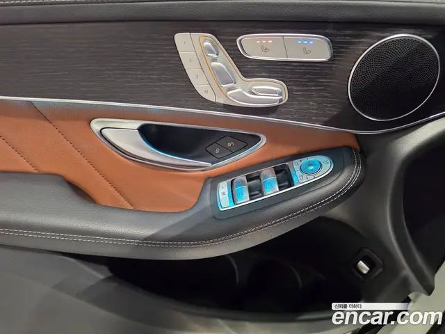 Mercedes-Benz GLC-Class 2023 2.0 автомат (гидро), миниатюра 12