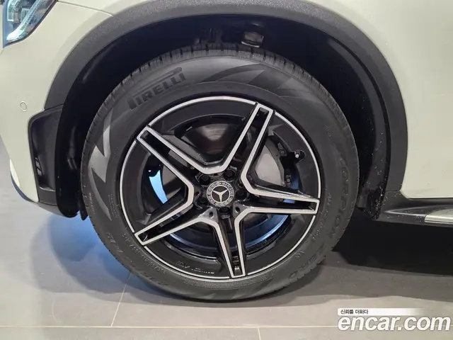 Mercedes-Benz GLC-Class 2023 2.0 автомат (гидро), миниатюра 5