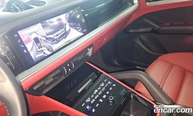 Porsche Cayenne 2024 3.0 автомат (гидро), миниатюра 3