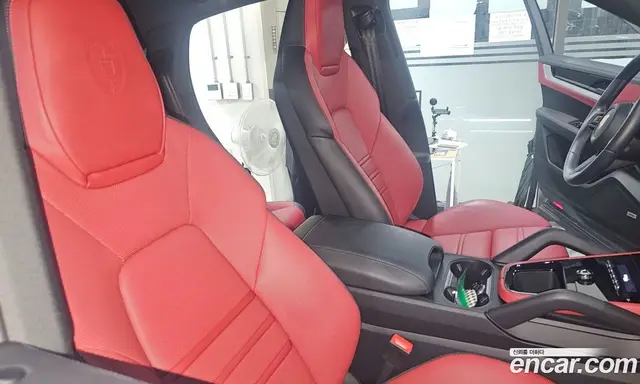Porsche Cayenne 2024 3.0 автомат (гидро), миниатюра 6