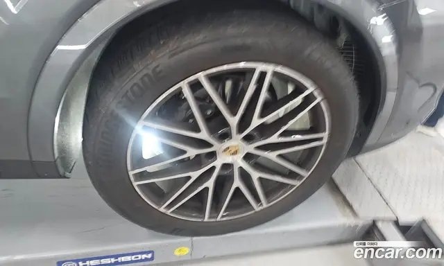 Porsche Cayenne 2024 3.0 автомат (гидро), миниатюра 8