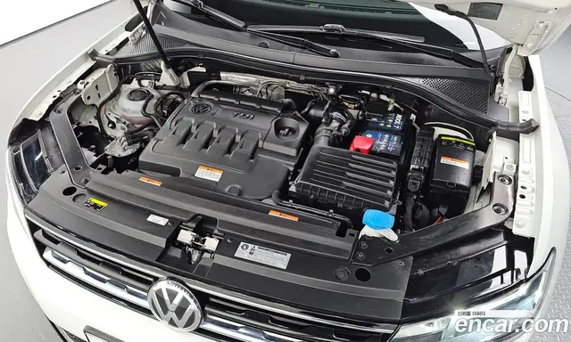Volkswagen Tiguan 2018 2.0 автомат (гидро), миниатюра 6 Volkswagen Tiguan 2018 2.0 автомат (гидро), миниатюра 6