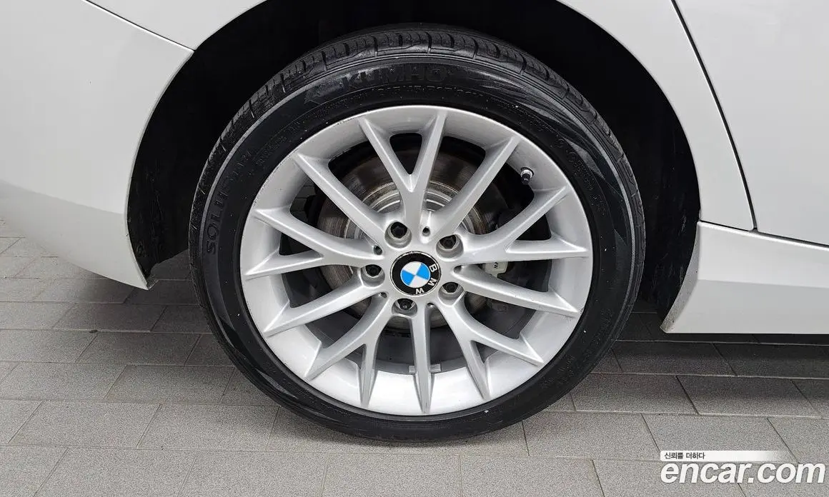 BMW 1 серия 2015 2.0 автомат (гидро), фото 5