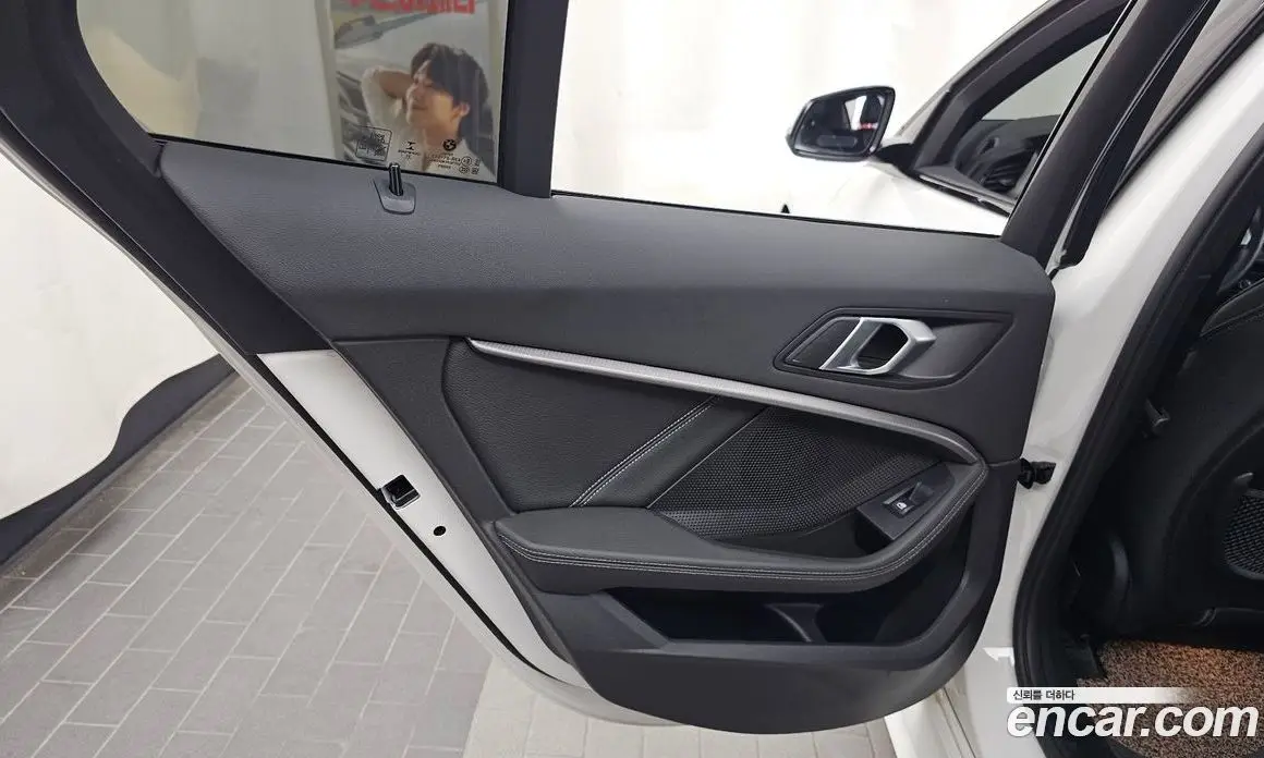 BMW 1 серия 2022 2.0 автомат (гидро), фото 15