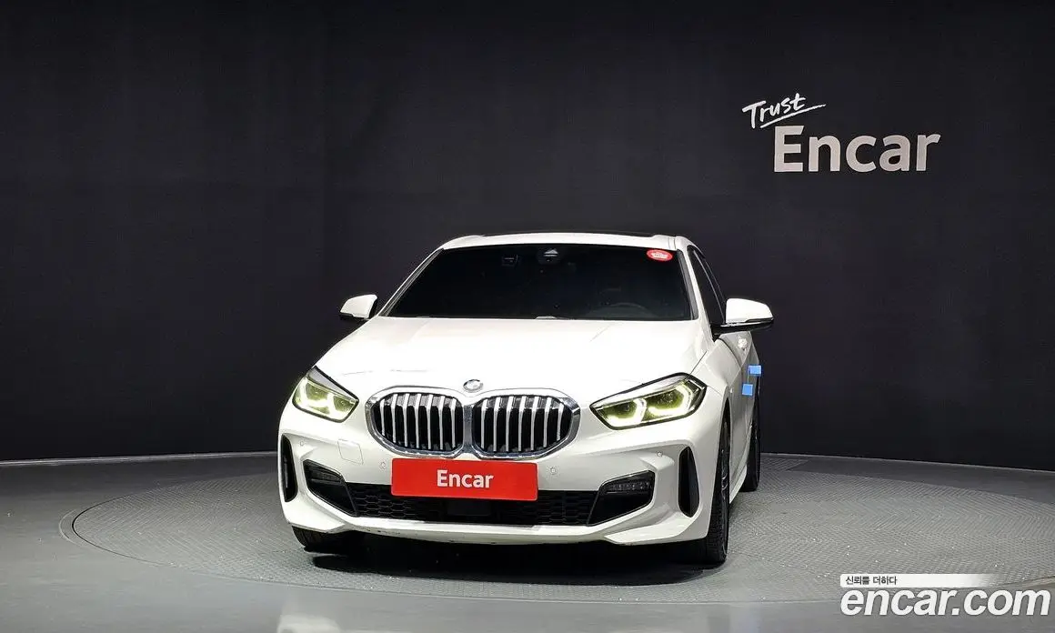 BMW 1 серия 2022 2.0 автомат (гидро), фото 3