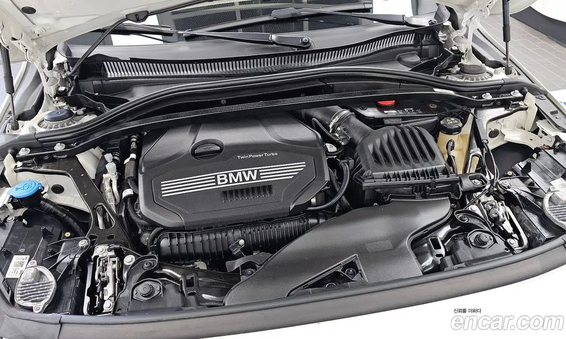 BMW 1 серия 2022 2.0 автомат (гидро), фото 6