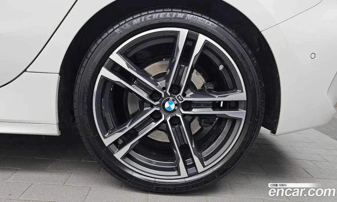 BMW 1 серия 2022 2.0 автомат (гидро), фото 7
