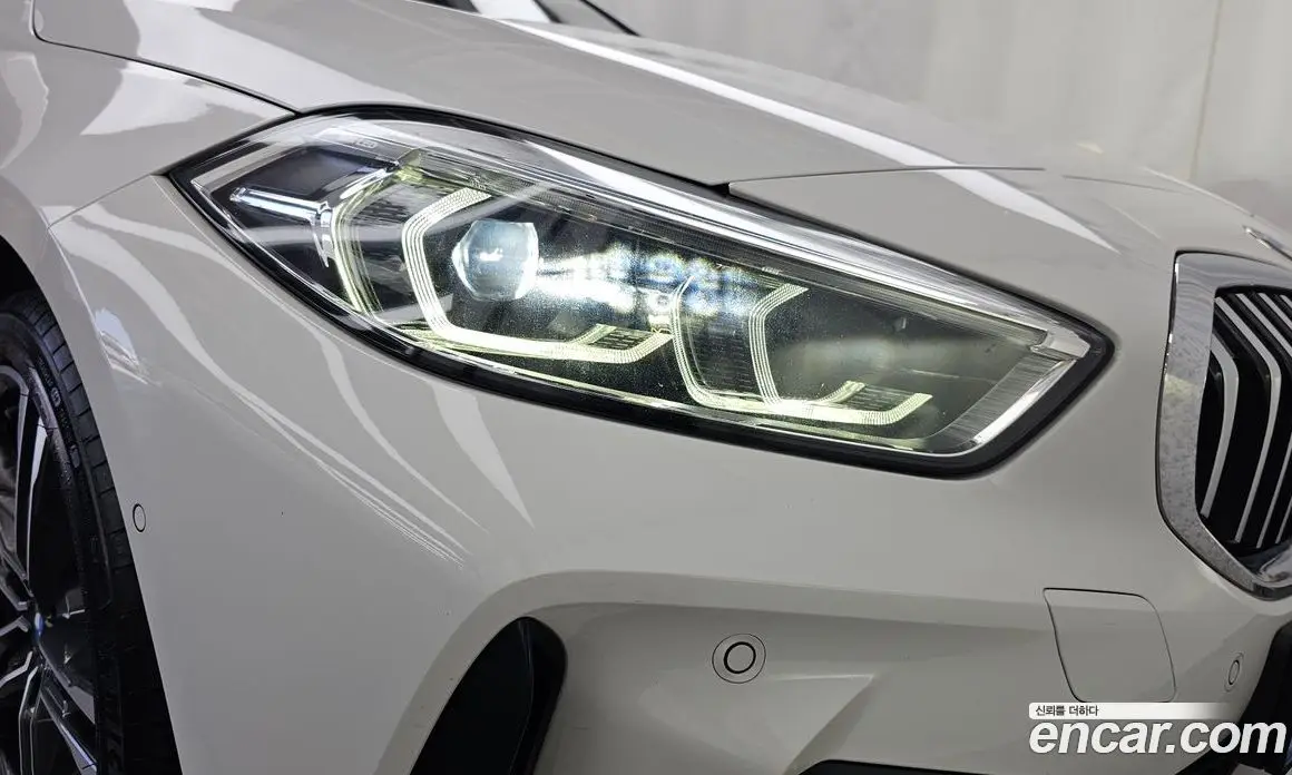 BMW 1 серия 2022 2.0 автомат (гидро), фото 8