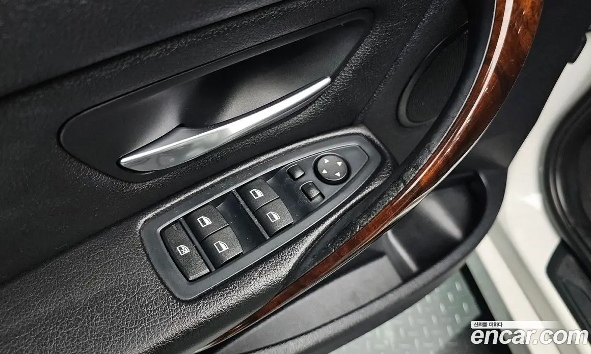 BMW 3 серия 2012 2.0 автомат (гидро), фото 17