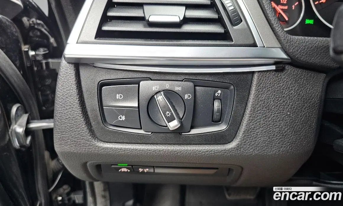 BMW 3 серия 2017 2.0 автомат (гидро), фото 20