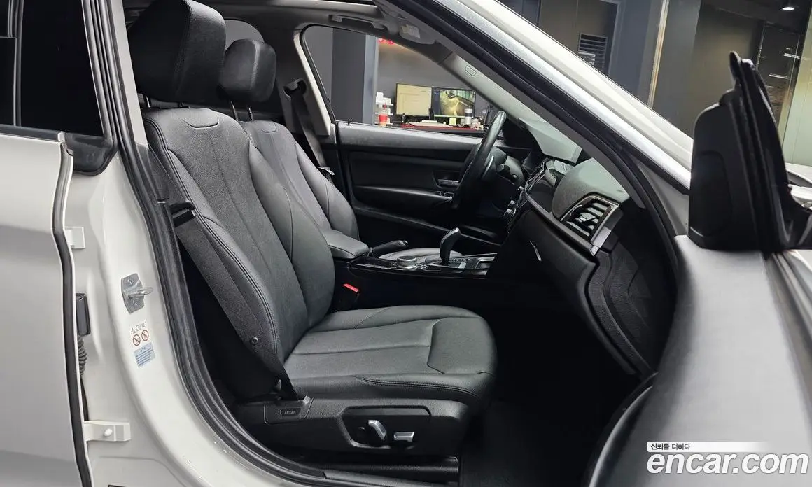 BMW 3 серия 2020 2.0 автомат (гидро), фото 11 BMW 3 серия 2020 2.0 автомат (гидро), фото 11