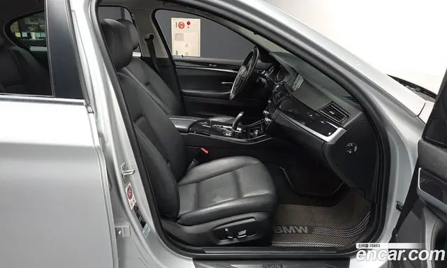 BMW 5 серия 2015 2.0 автомат (гидро), миниатюра 11 BMW 5 серия 2015 2.0 автомат (гидро), миниатюра 11