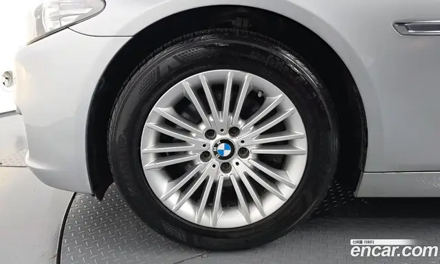 BMW 5 серия 2015 2.0 автомат (гидро), миниатюра 5 BMW 5 серия 2015 2.0 автомат (гидро), миниатюра 5
