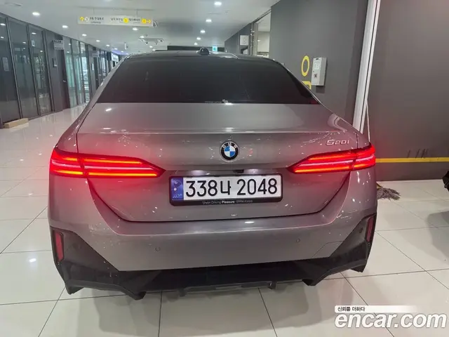 BMW 5 серия 2025 2.0 автомат (гидро), миниатюра 4