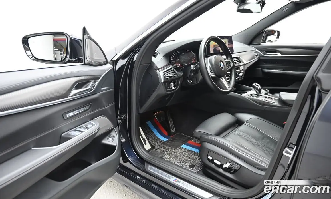 BMW 6 серия 2023 3.0 автомат (гидро), фото 11