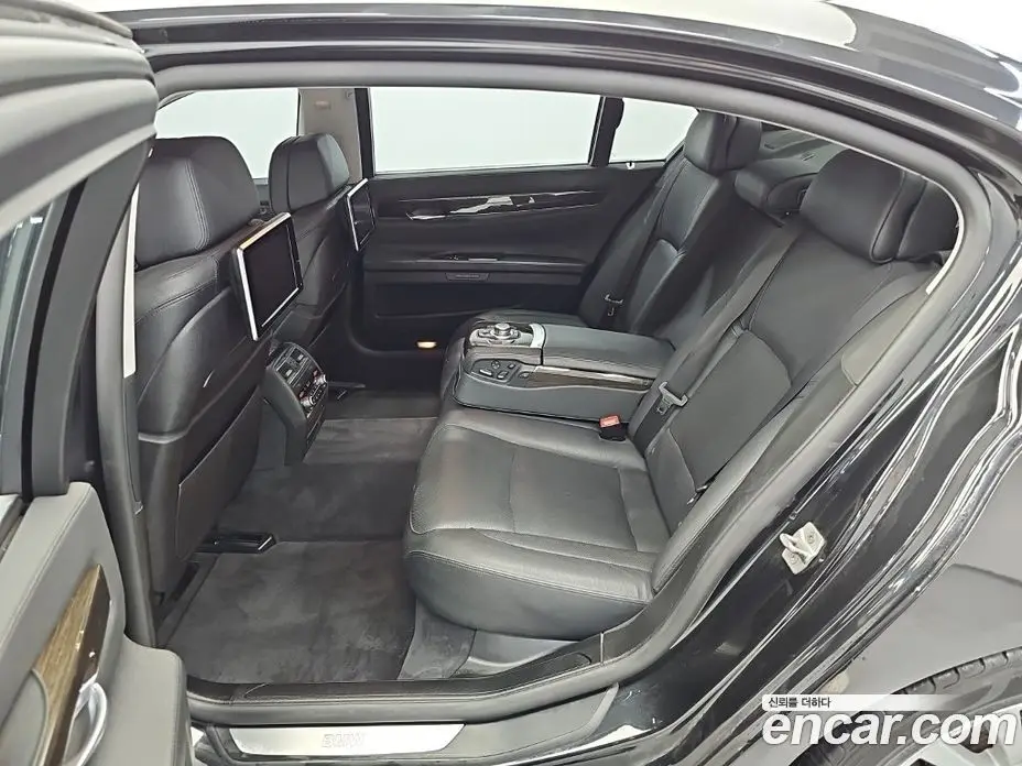 BMW 7 серия 2013 3.0 автомат (гидро), фото 12 BMW 7 серия 2013 3.0 автомат (гидро), фото 12