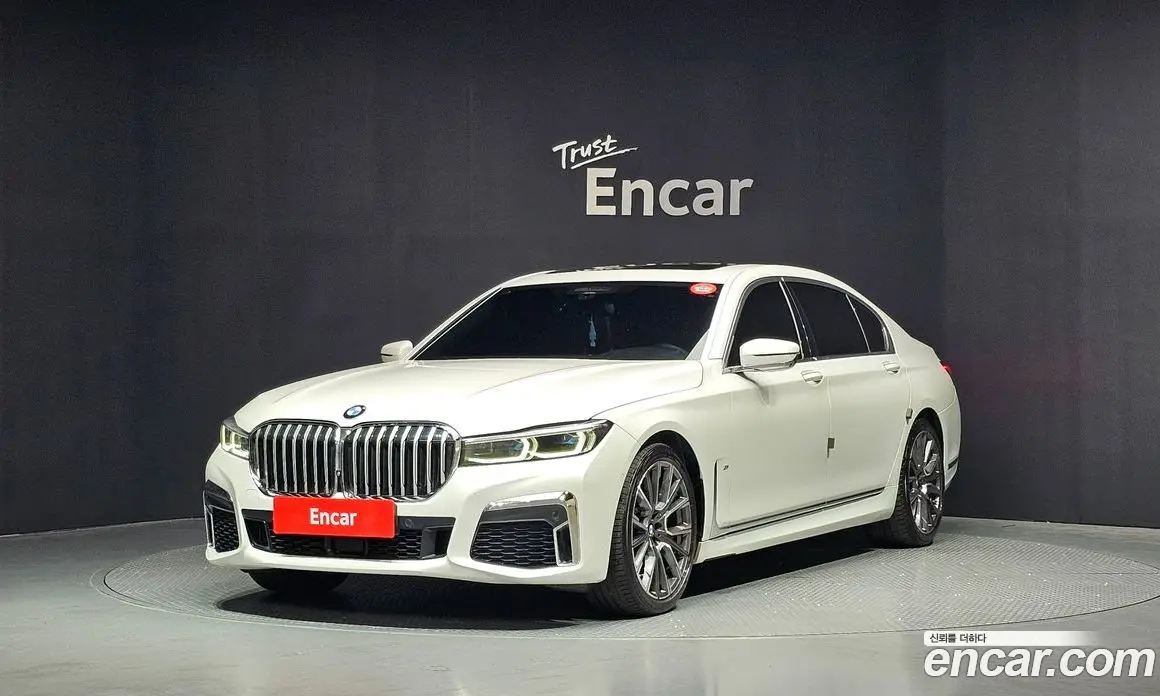 BMW 7 серия 2021 3.0 автомат (гидро), фото 1 BMW 7 серия 2021 3.0 автомат (гидро), фото 1