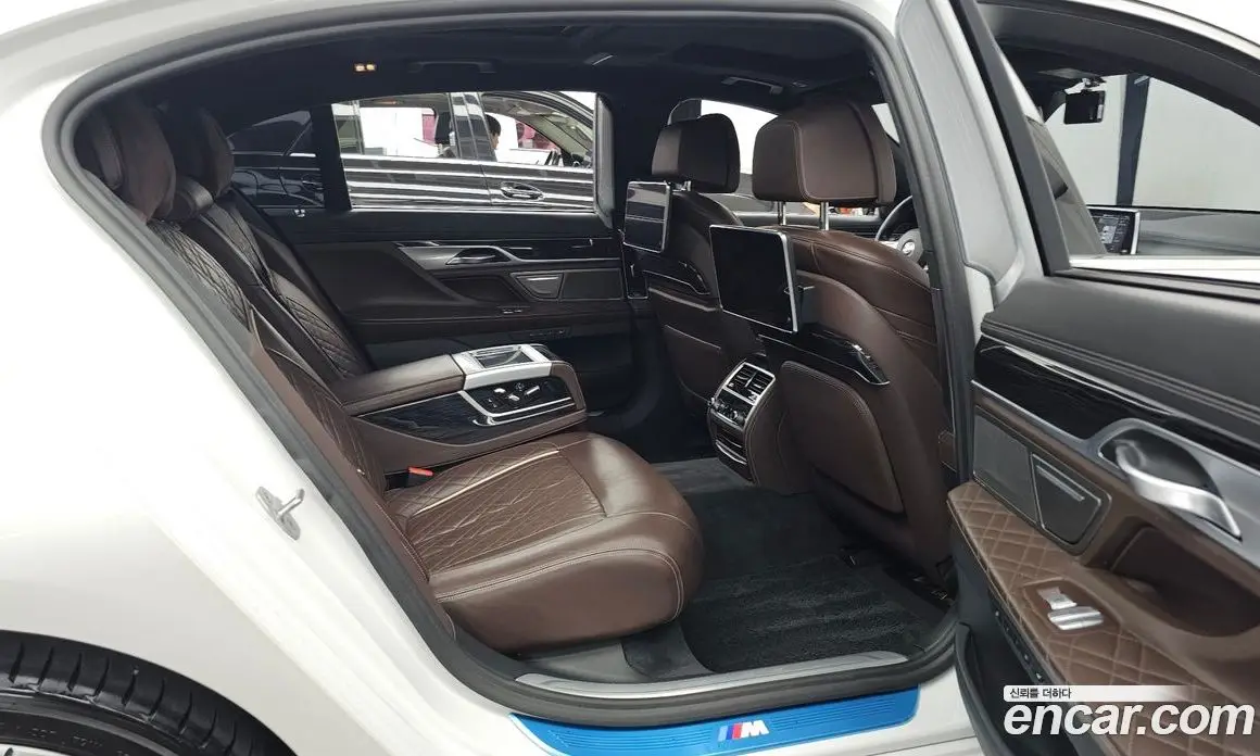 BMW 7 серия 2021 3.0 автомат (гидро), фото 12 BMW 7 серия 2021 3.0 автомат (гидро), фото 12