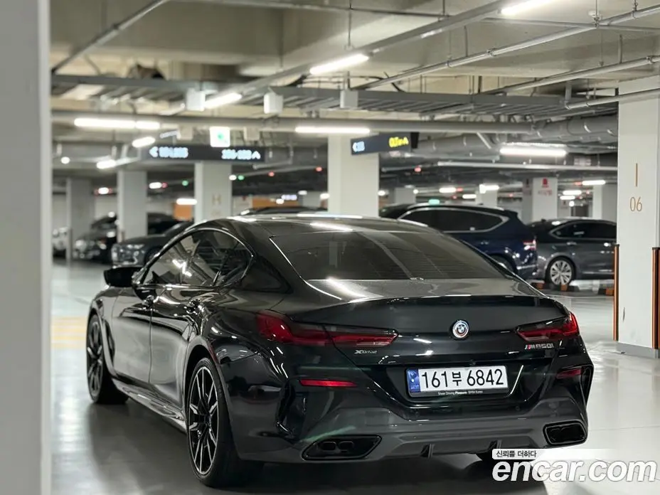BMW 8 серия 2023 4.4 автомат (гидро), фото 4