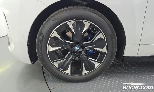 BMW iX 2025 0.3 автомат (гидро), миниатюра 5