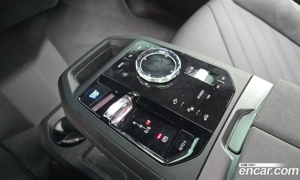 BMW iX 2025 0.3 автомат (гидро), фото 9