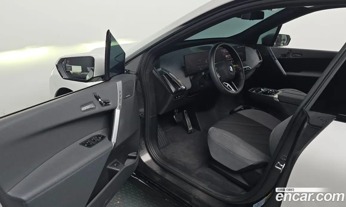 BMW iX 2025 0.3 автомат (гидро), фото 10