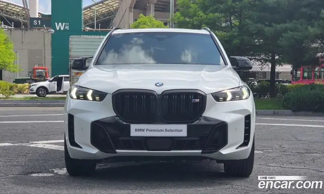 BMW X5 2025 4.4 автомат (гидро), миниатюра 3