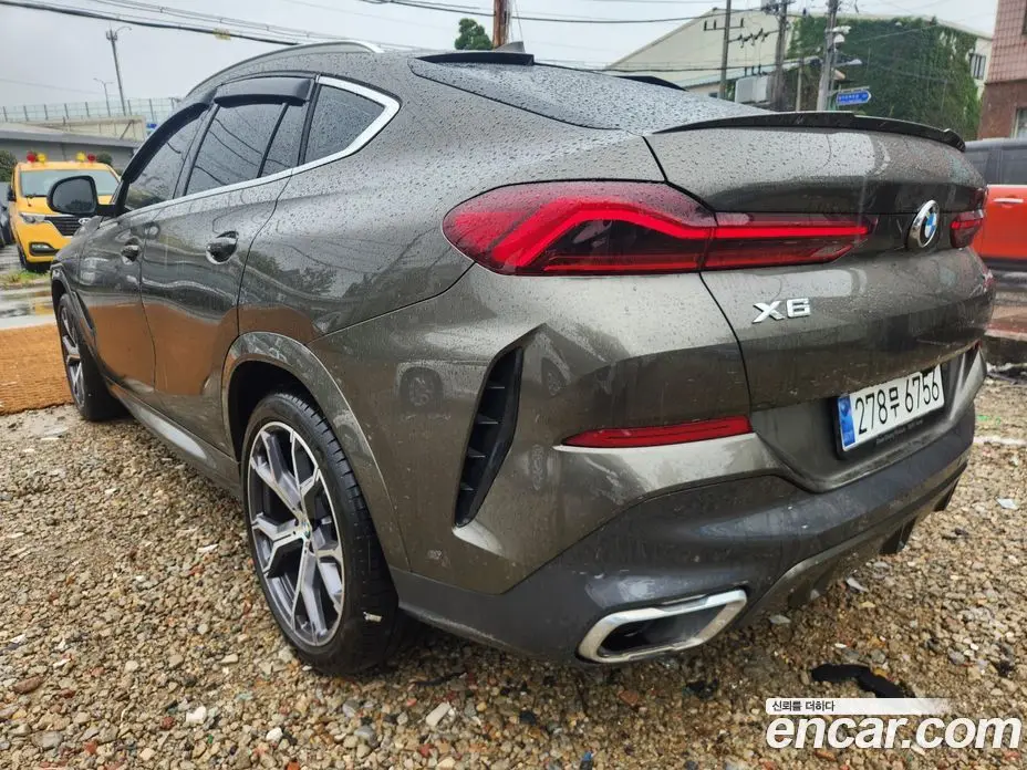 BMW X6 2022 3.0 автомат (гидро), фото 5