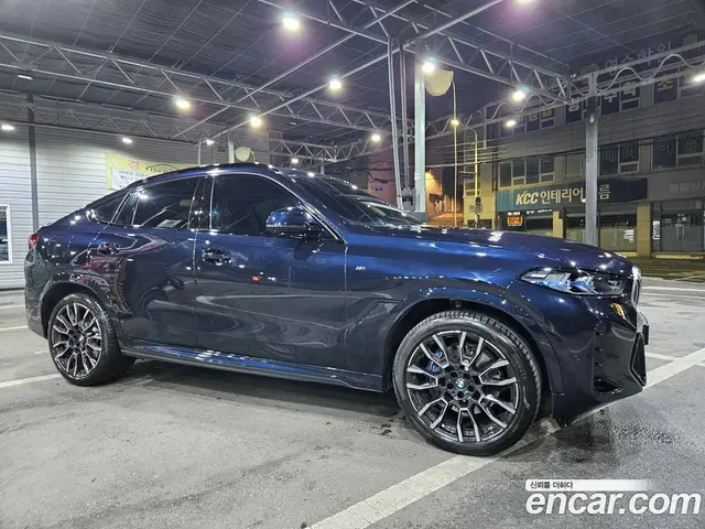 BMW X6, 2025, 5 260 км