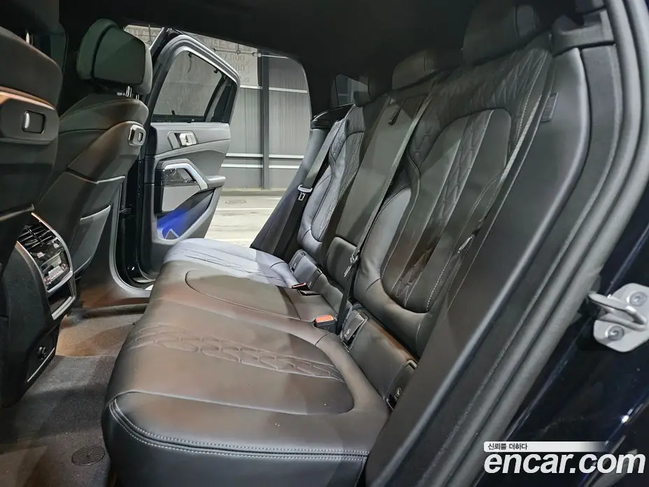 BMW X6 2025 3.0 автомат (гидро), фото 9
