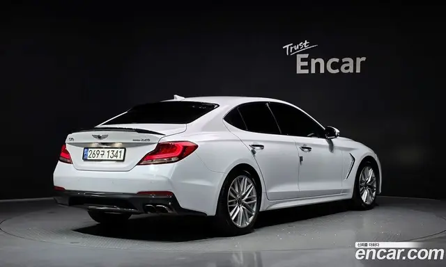 Genesis G70 2018 2.2 автомат (гидро), миниатюра 2