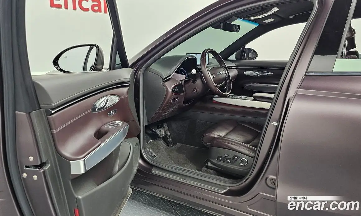 Genesis GV70 2021 2.5 автомат (гидро), фото 13 Genesis GV70 2021 2.5 автомат (гидро), фото 13