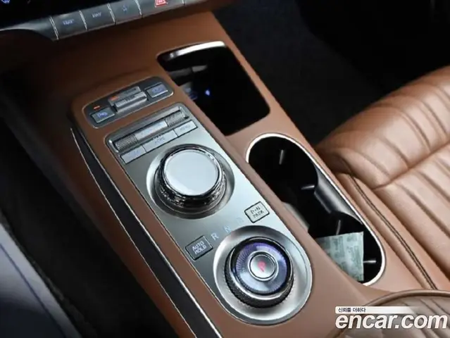 Genesis GV70 2021 2.5 автомат (гидро), миниатюра 9