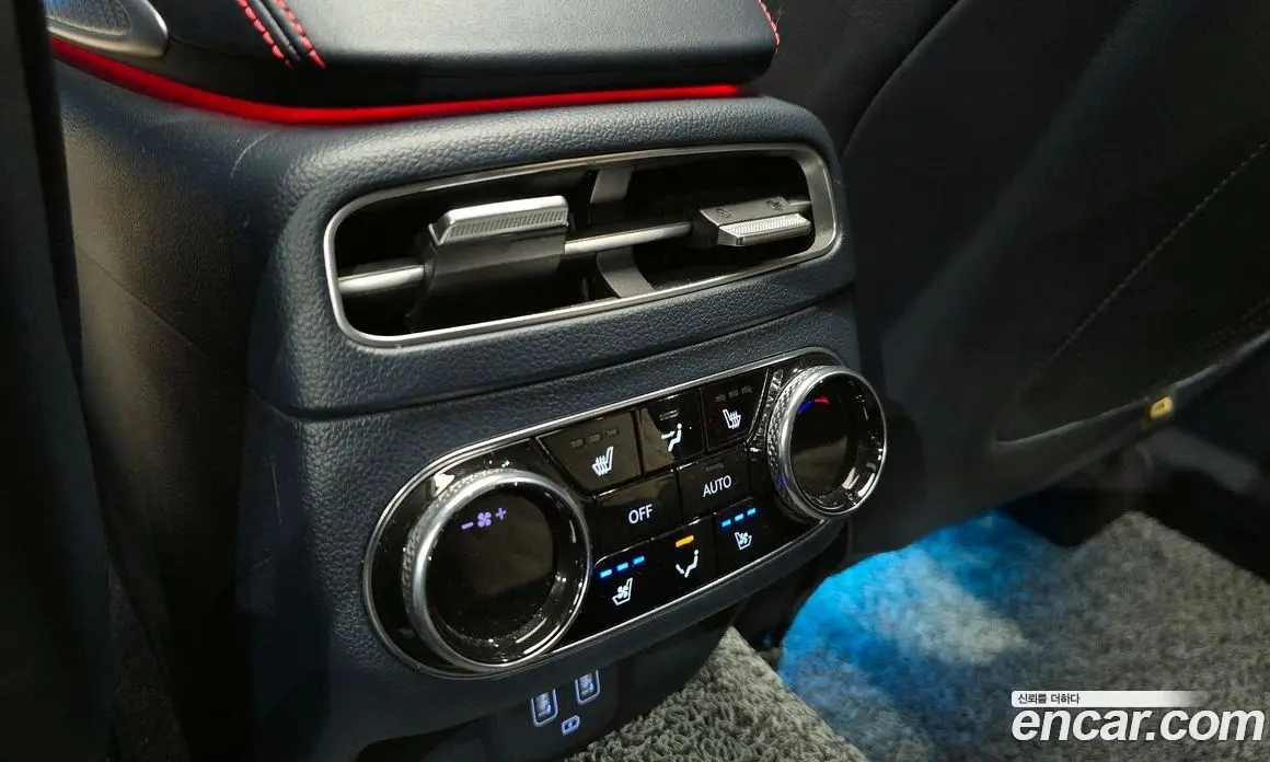 Genesis GV70 2021 2.5 автомат (гидро), фото 18 Genesis GV70 2021 2.5 автомат (гидро), фото 18