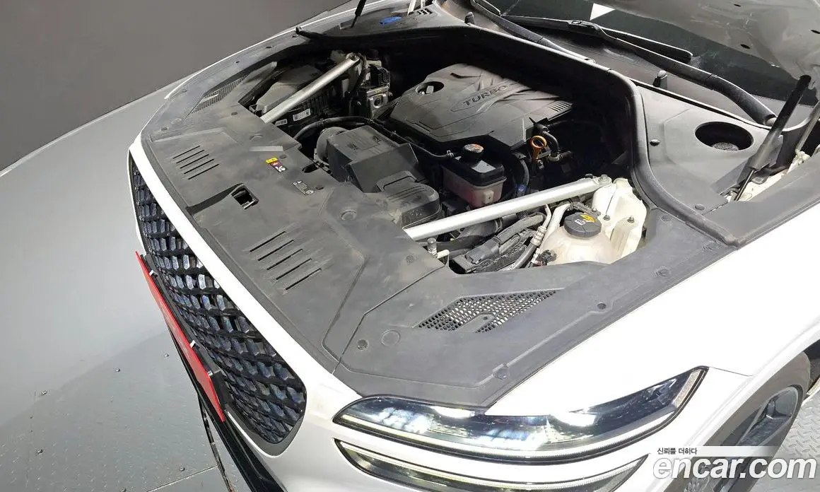 Genesis GV70 2021 2.5 автомат (гидро), фото 6 Genesis GV70 2021 2.5 автомат (гидро), фото 6