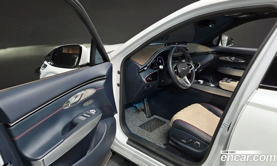 Genesis GV70 2021 2.5 автомат (гидро), фото 10 Genesis GV70 2021 2.5 автомат (гидро), фото 10