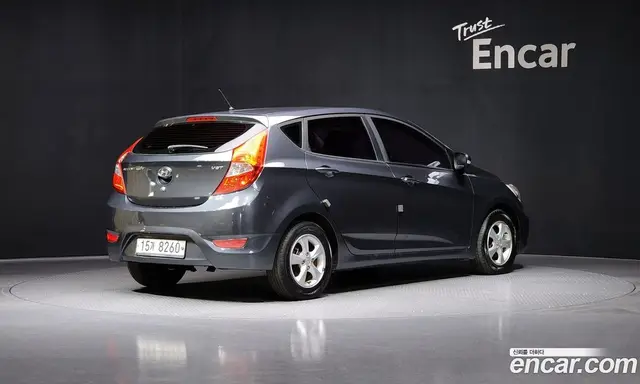 Hyundai Accent 2011 1.6 автомат (гидро), миниатюра 2
