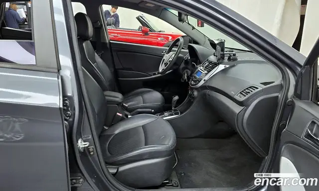 Hyundai Accent 2011 1.6 автомат (гидро), миниатюра 11