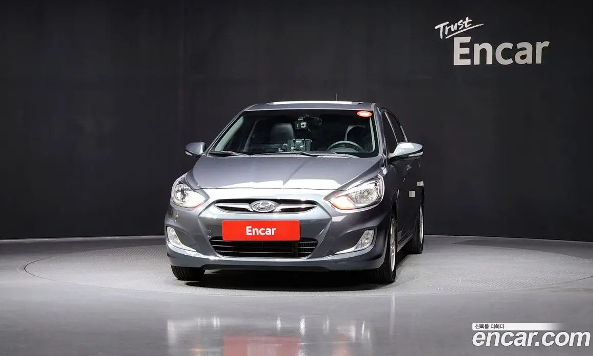 Hyundai Accent 2011 1.6 автомат (гидро), фото 3