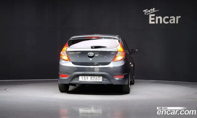 Hyundai Accent 2011 1.6 автомат (гидро), миниатюра 4