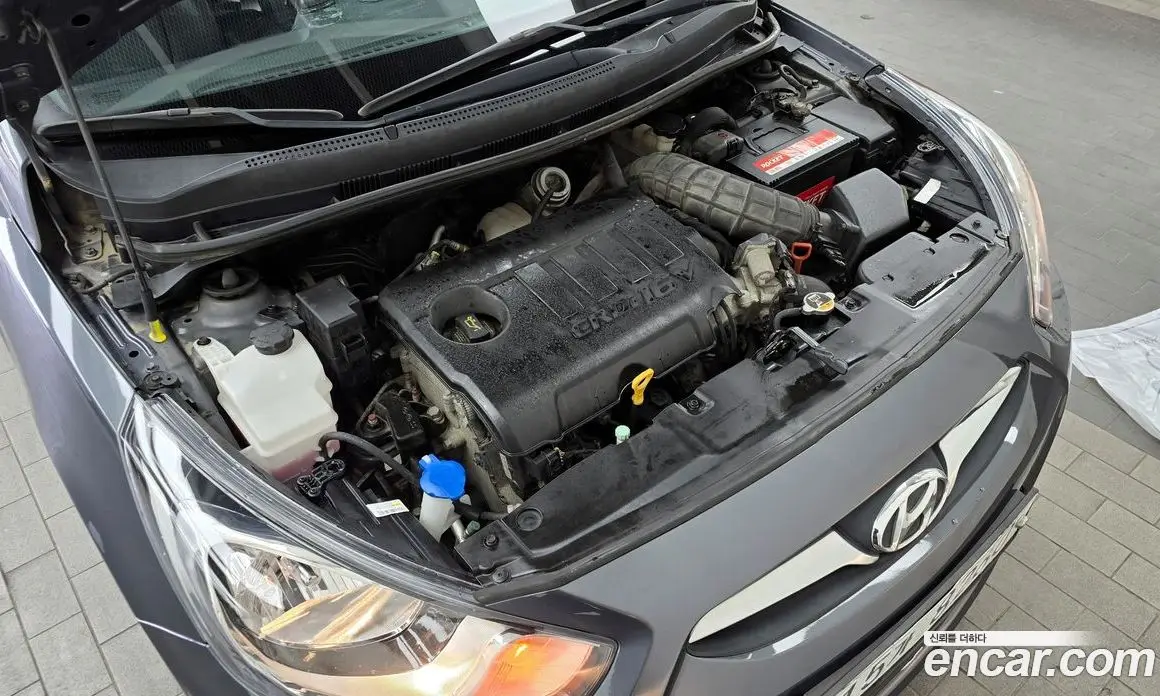 Hyundai Accent 2011 1.6 автомат (гидро), фото 6