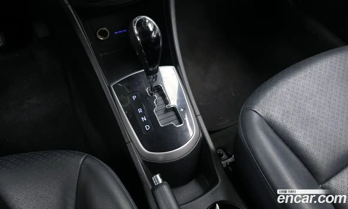 Hyundai Accent 2011 1.6 автомат (гидро), фото 9