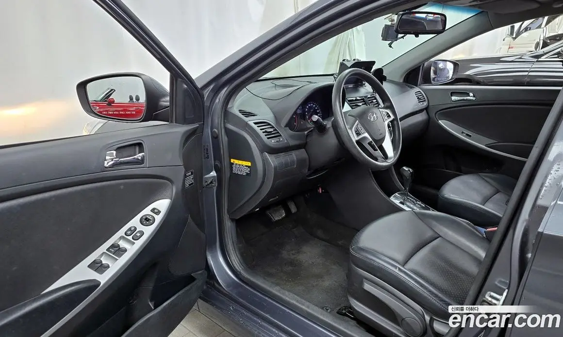 Hyundai Accent 2011 1.6 автомат (гидро), фото 10