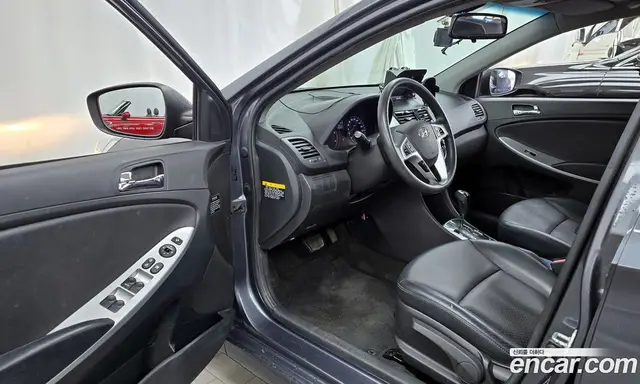 Hyundai Accent 2011 1.6 автомат (гидро), миниатюра 10