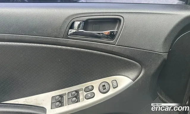Hyundai Accent 2012 1.4 автомат (гидро), миниатюра 10