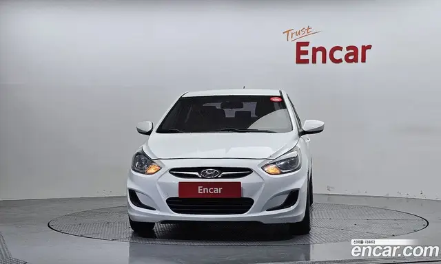 Hyundai Accent 2013 1.6 автомат (гидро), миниатюра 3 Hyundai Accent 2013 1.6 автомат (гидро), миниатюра 3